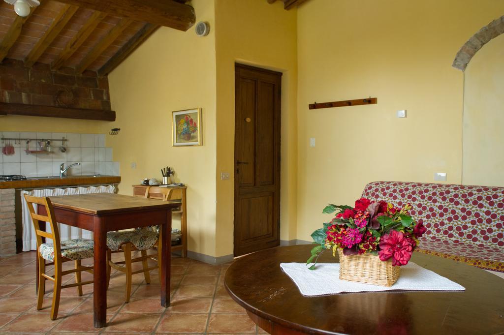 Agriturismo Montaperti Castelnuovo Berardenga Kamer foto